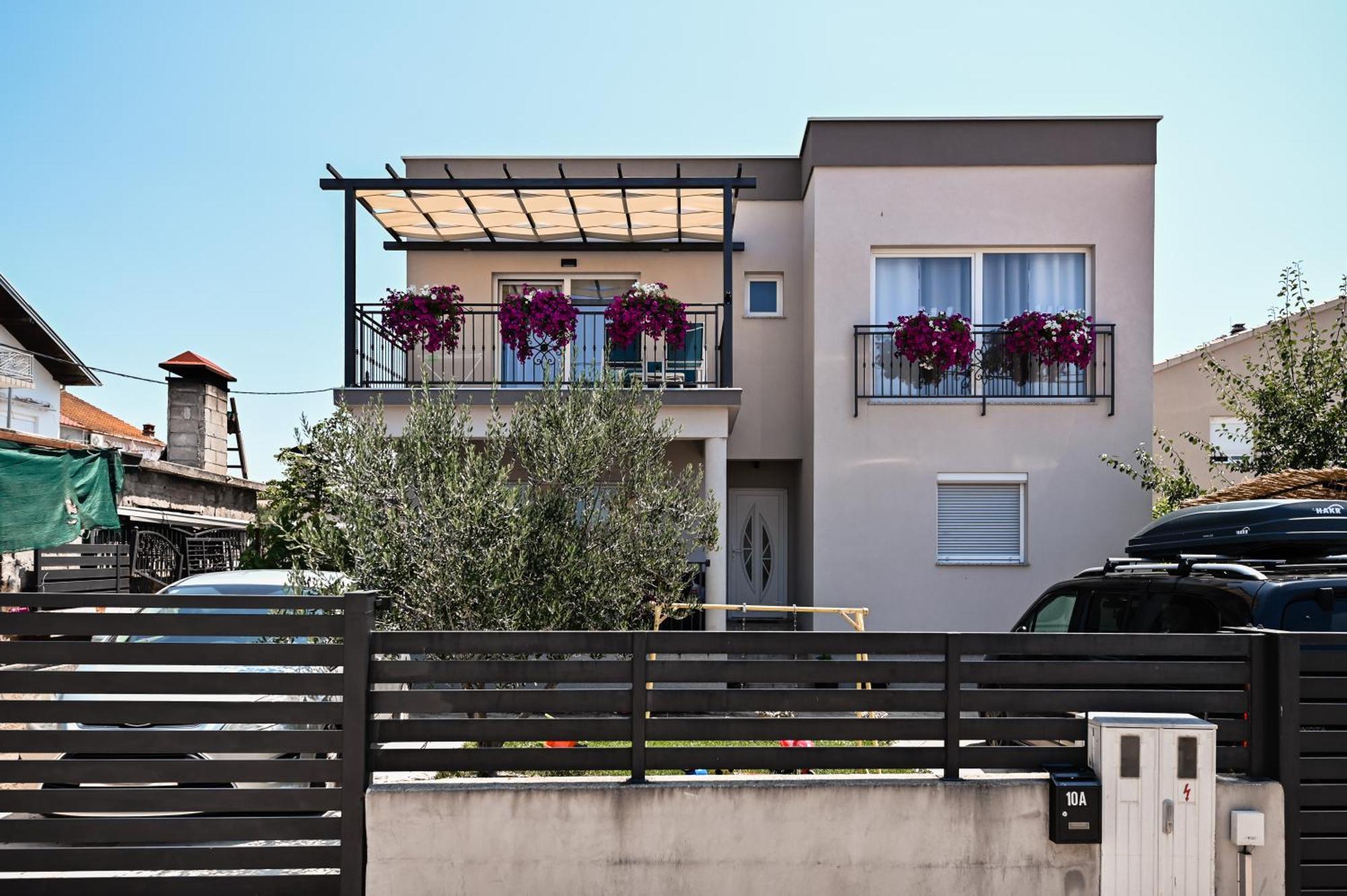 Apartments Mena Bibinje Exterior photo
