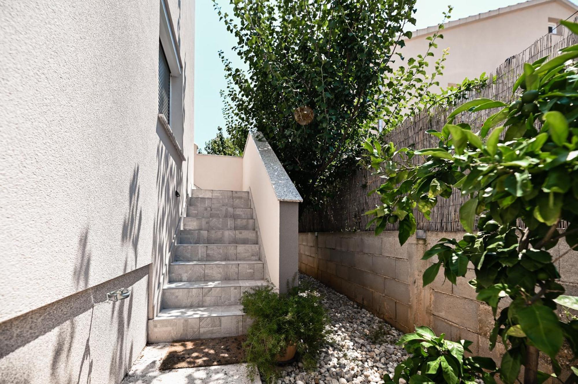 Apartments Mena Bibinje Exterior photo
